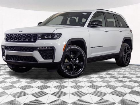 New 2026 Jeep Grand Cherokee Limited w/ Limited Altitude Package AWD/4WD image 2