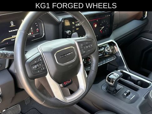 Used 2025 GMC Sierra 1500 Denali w/ Denali Reserve Package AWD/4WD image 19