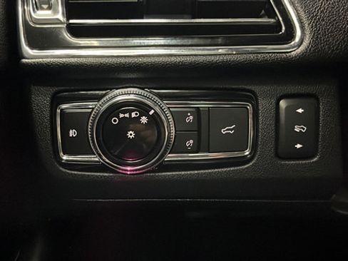 Used 2020 Lincoln Navigator L Reserve w/ Equipment Group 208A Reserve AWD/4WD image 35