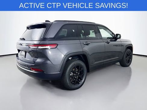 New 2025 Jeep Grand Cherokee Altitude image 7