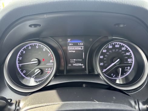 Used 2021 Toyota Camry SE image 11