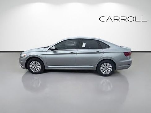 Used 2019 Volkswagen Jetta R-Line FWD image 6