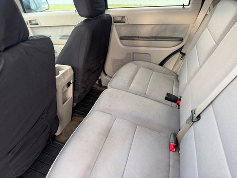 Used 2011 Ford Escape XLT w/ 202A Rapid Spec Order Code FWD image 15