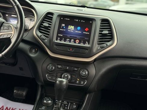 Used 2014 Jeep Cherokee Limited image 23