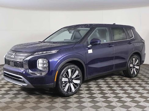 New 2026 Mitsubishi Outlander SE FWD image 9