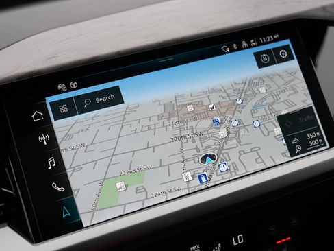 Used 2024 Audi Q4 e-tron Premium Plus w/ Premium Plus image 33