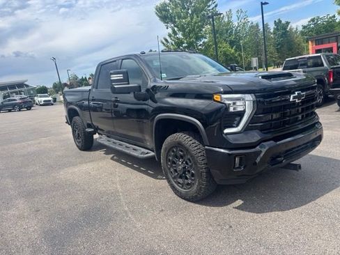 Used 2024 Chevrolet Silverado 2500 LTZ w/ LTZ Plus Package AWD/4WD image 4