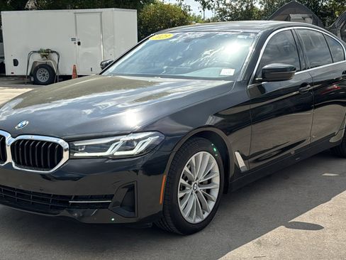 Used 2023 BMW 530i w/ Convenience Package RWD image 3