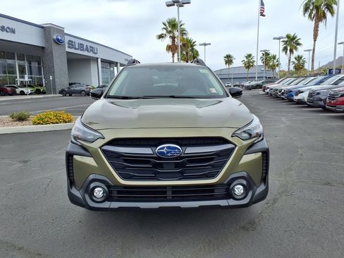 Used 2025 Subaru Outback Premium w/ Popular Package #1A image 7