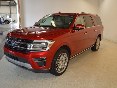 Used 2022 Ford Expedition Max Limited image 7