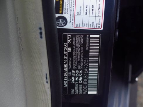 Used 2014 Mercedes-Benz E 350 4MATIC Sedan image 35