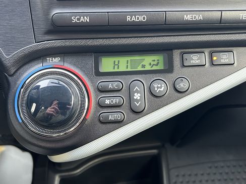 Used 2012 Toyota Prius C Two image 26