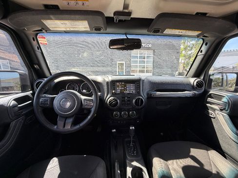 Used 2017 Jeep Wrangler Unlimited Sport w/ Quick Order Package 24S AWD/4WD image 15