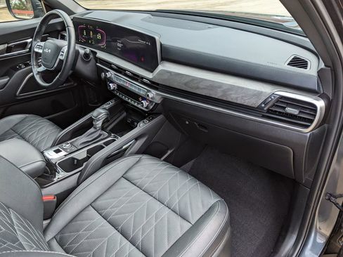 Used 2024 Kia Telluride EX X-Line image 21