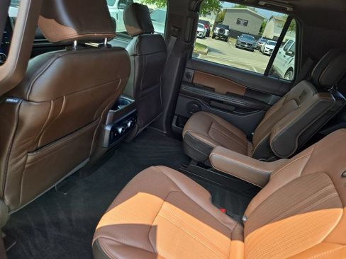 Used 2022 Ford Expedition Max King Ranch AWD/4WD image 11