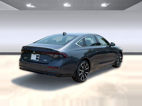 New 2026 Honda Accord Touring image 9
