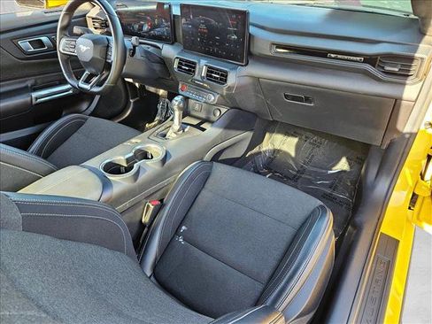 Used 2024 Ford Mustang Coupe image 20