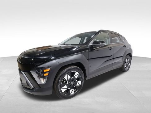 Used 2025 Hyundai Kona SEL image 8