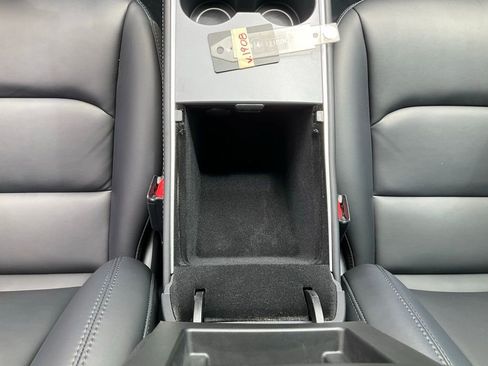 Used 2023 Tesla Model Y 2WD image 48