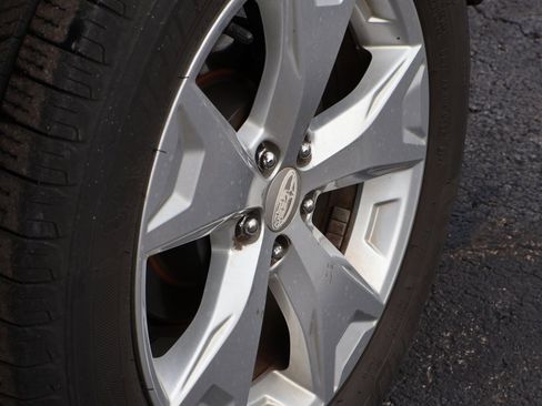 Used 2015 Subaru Forester 2.5i Premium w/ All-Weather Package image 40