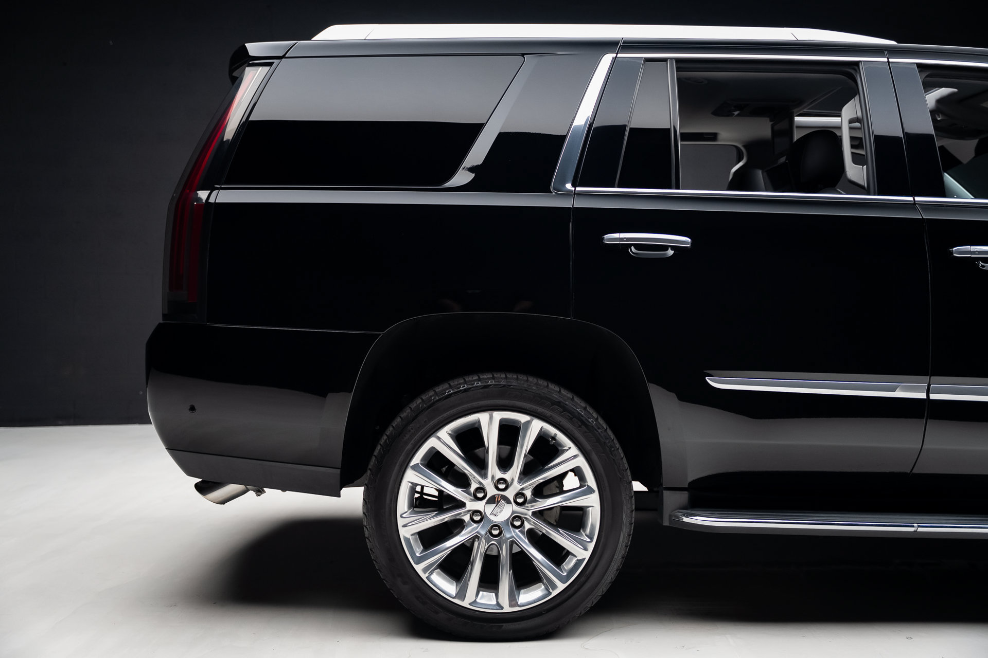 Used 2020 Cadillac Escalade Luxury RWD image 29