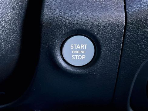 Used 2022 Nissan Frontier SV image 69