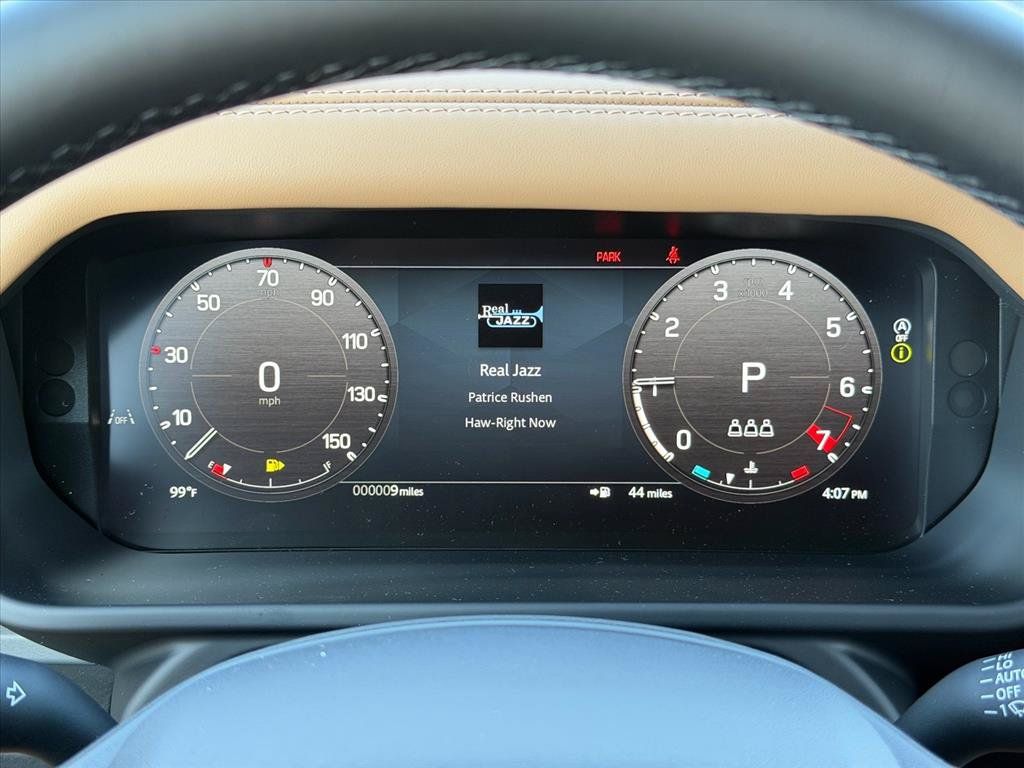 New 2026 Land Rover Defender 110 X-Dynamic SE AWD/4WD image 15