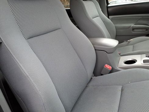 Used 2010 Toyota Tacoma Base V6 image 8