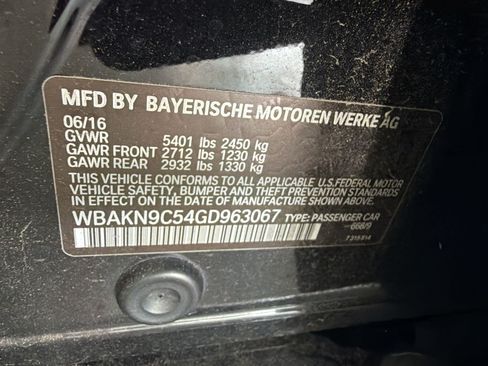 Used 2016 BMW 550i Sedan RWD image 12