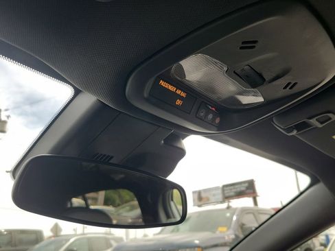 Used 2025 Buick Envista Preferred FWD image 33