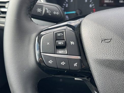 Used 2022 Ford Escape SEL image 8