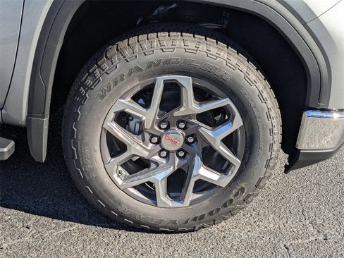 New 2026 GMC Sierra 1500 SLT w/ SLT Premium Plus Package image 12