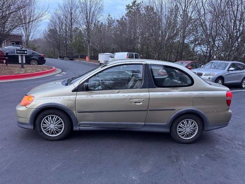 Used 2001 Toyota Echo Coupe image 2