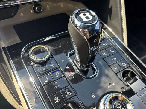 Certified 2024 Bentley Flying Spur S V8 image 47