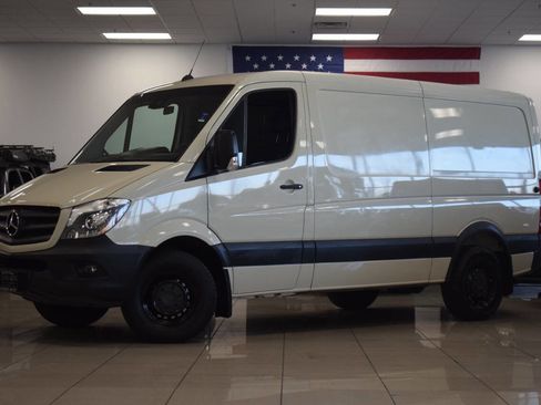 Used 2017 Mercedes-Benz Sprinter 2500 image 11