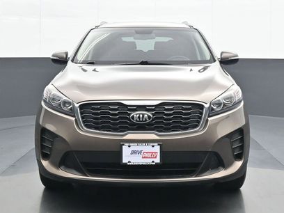Used 2019 Kia Sorento LX w/ LX Convenience Package