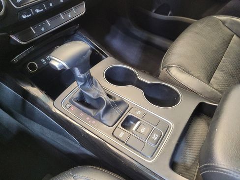 Used 2019 Kia Sorento EX FWD image 26