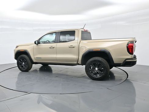 Used 2023 GMC Canyon Elevation image 9