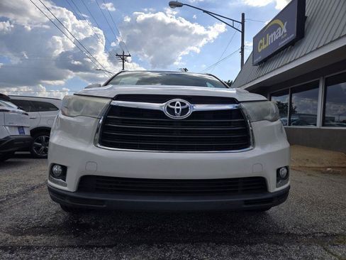 Used 2016 Toyota Highlander Limited FWD image 3