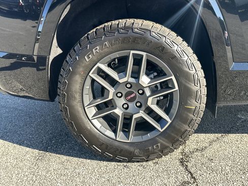 New 2026 GMC Terrain AT4 w/ Convenience Package III AWD/4WD image 17