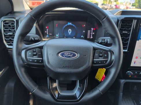 Used 2024 Ford Ranger XLT w/ Advanced Towing Package AWD/4WD image 18