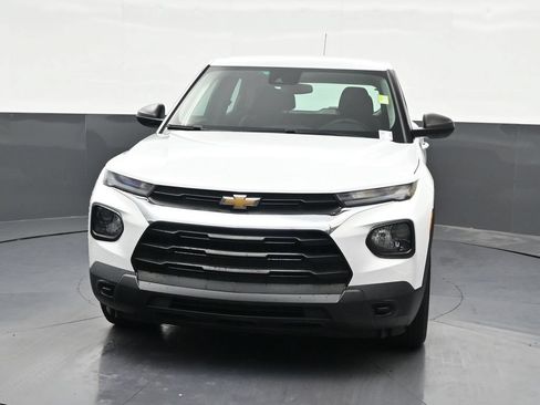 Used 2023 Chevrolet TrailBlazer LS FWD image 9