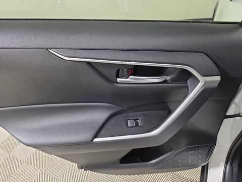 Used 2024 Toyota RAV4 XLE image 29