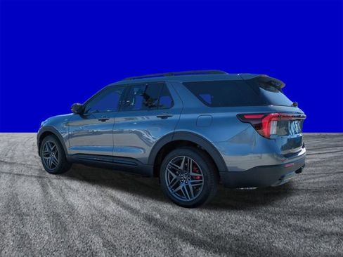 New 2026 Ford Explorer ST-Line w/ ST-Line Street Pack image 6
