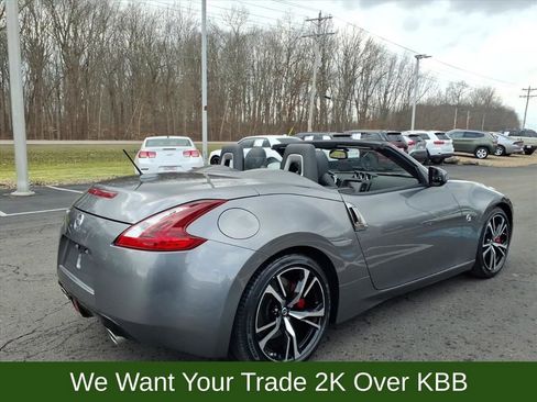 Used 2019 Nissan 370Z Touring Sport image 6