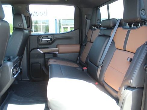 Used 2022 Chevrolet Silverado 1500 High Country w/ Safety Package II image 33