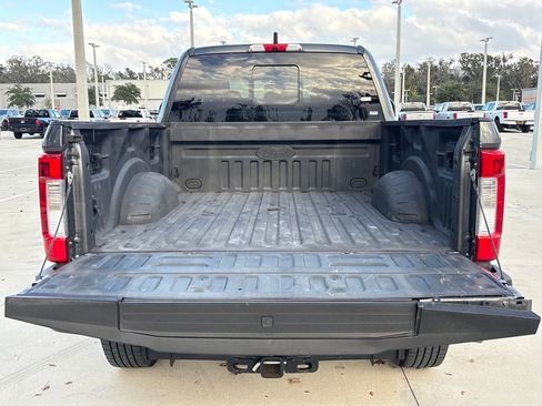 Used 2019 Ford F350 Lariat image 32