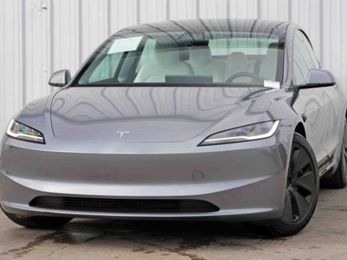 Used 2024 Tesla Model 3 Long Range image 3