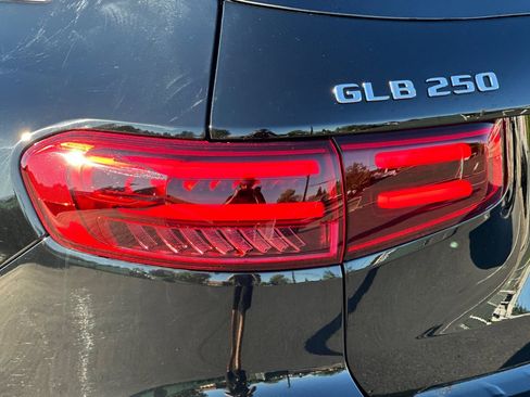 New 2025 Mercedes-Benz GLB 250 250 image 13