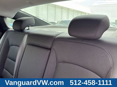 Used 2025 Chevrolet Malibu LT FWD image 32